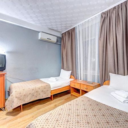 Hotel 7F เคียฟ ภายนอก รูปภาพ