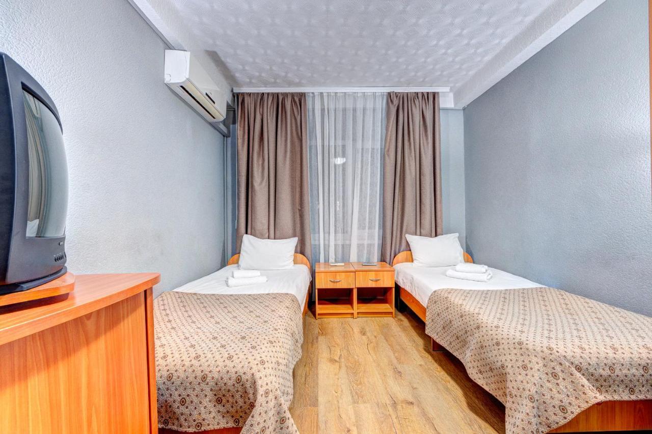 Hotel 7F เคียฟ ภายนอก รูปภาพ