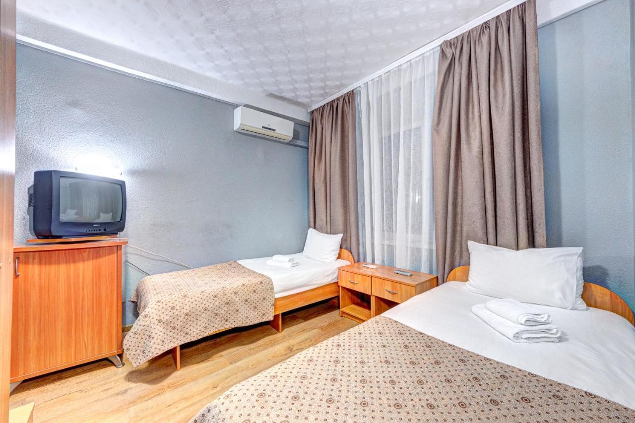 Hotel 7F เคียฟ ภายนอก รูปภาพ