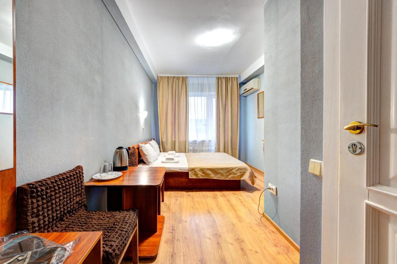 Hotel 7F เคียฟ ภายนอก รูปภาพ